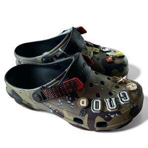 CROCS DESERT CAMO M Rugged Terrain Camouflage Clogs w/JIBBITZ Men 9 Women 11